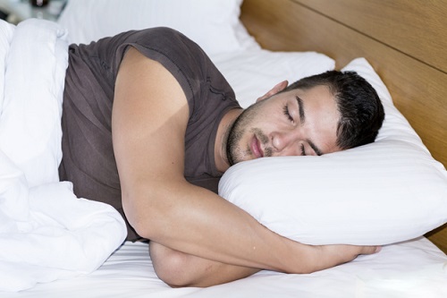 dormir bien incrementa la testosterona